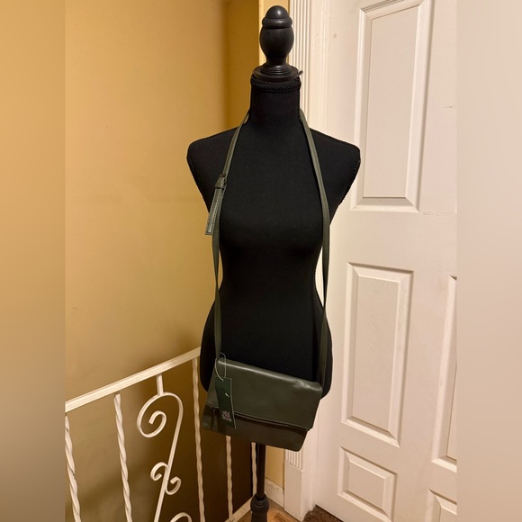 wild fable Handbags - Wild Fable Black Belt Bag